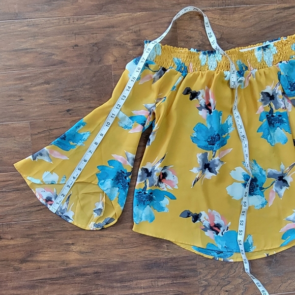 Charming Charlie Off The Shoulder Floral Blouse Size Medium - Picture 12 of 14